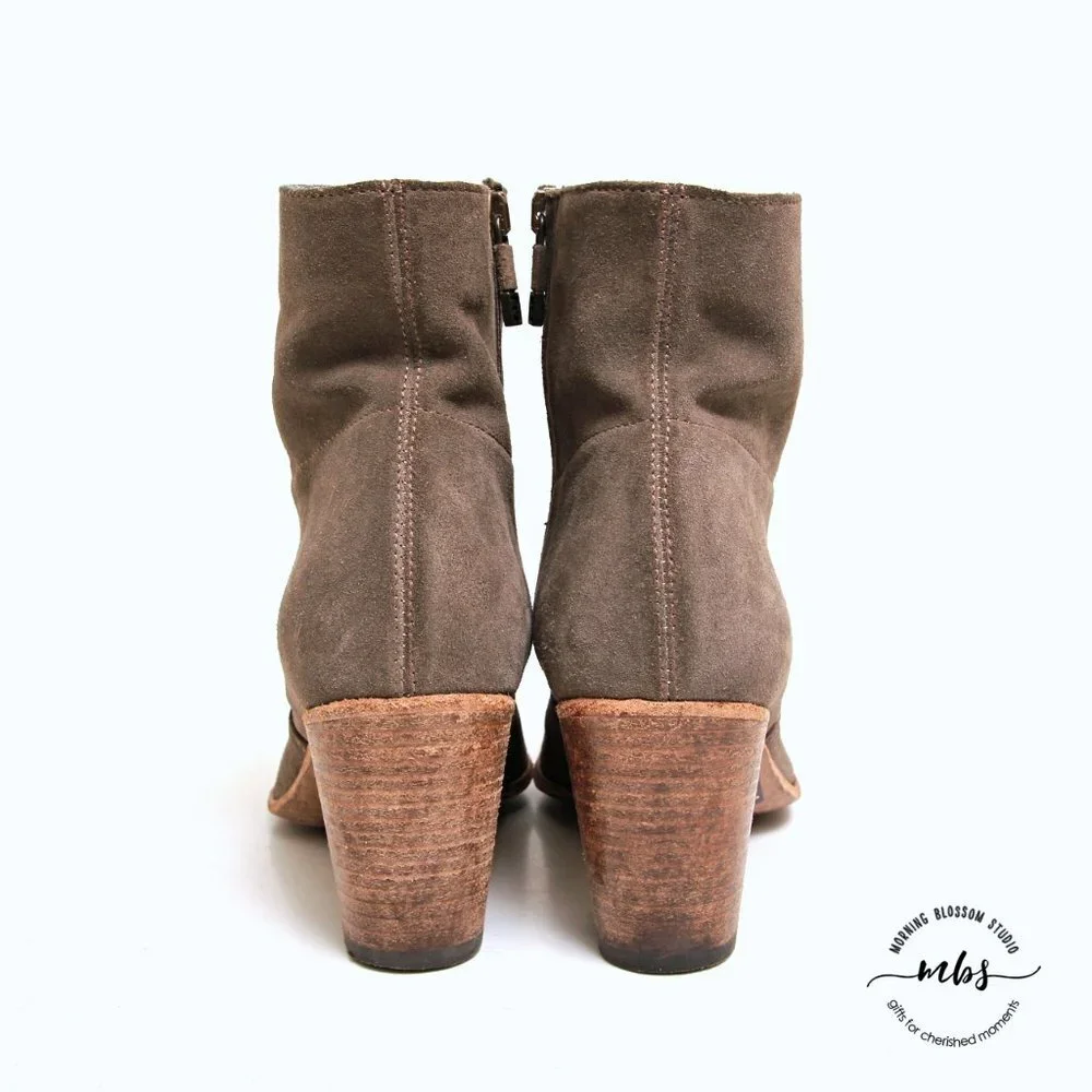 Alberto‎ Fermani Suede Side Zip Heeled Ankle Boots in Tan Women Size 7